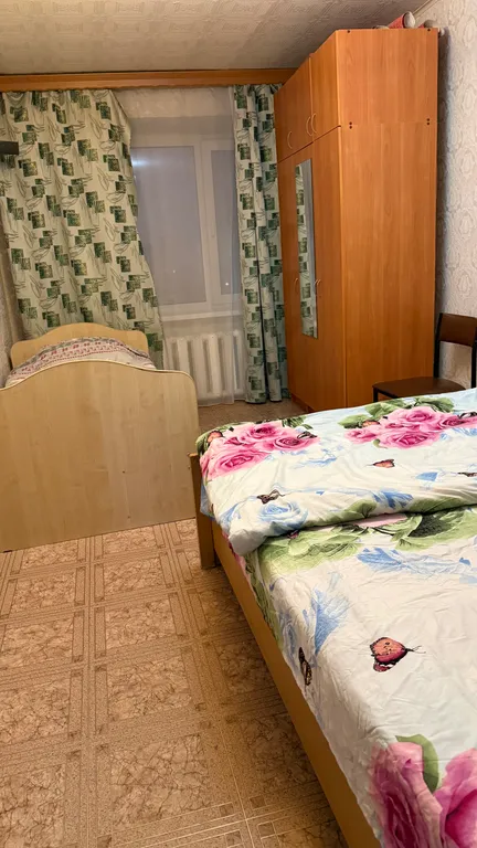 Большая квартира в районе железной дороги