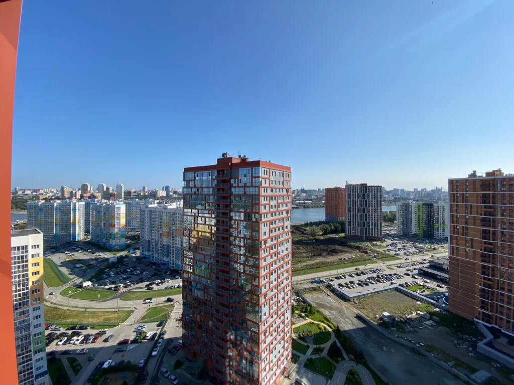 Апартаменты с видом на аквапарк, реку и центр города