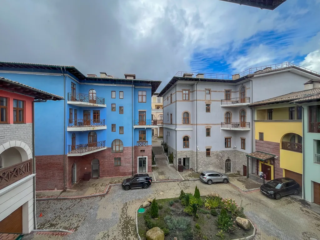 Апартаменты Горки город 960 с видом на горы