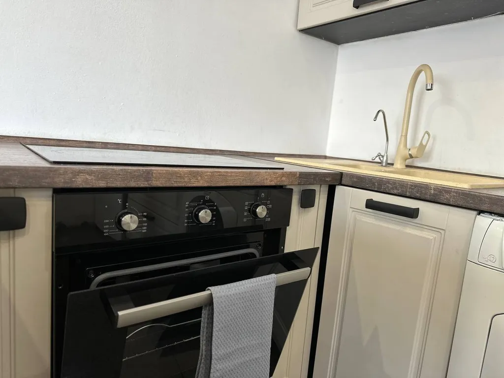 Уютная квартира с кондиционером, в октябрьском районе