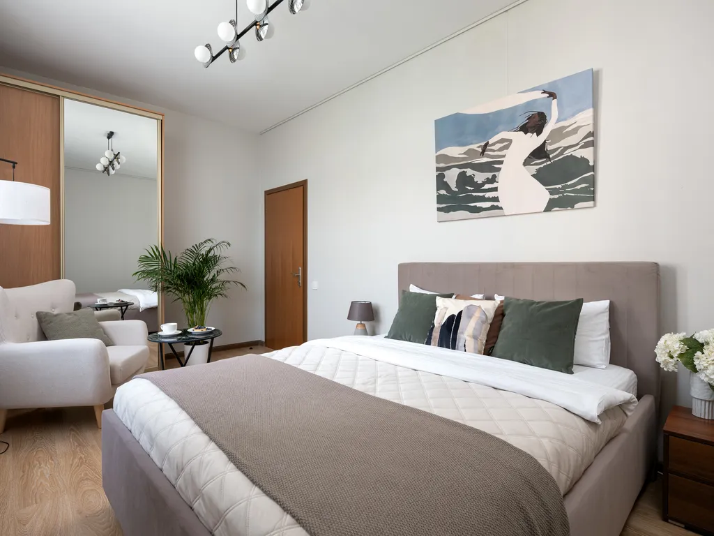 Четырехкомнатная квартира в элитном доме на Тверской