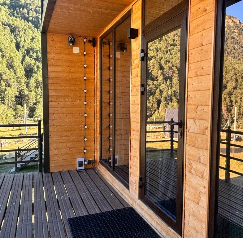 Новый домик с шикарным видом в Тегенекли