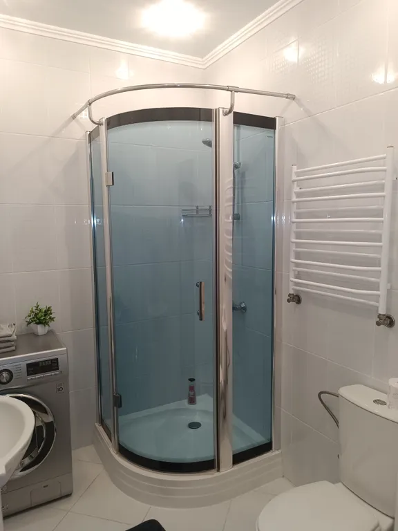 Двухкомнатная квартира на берегу моря