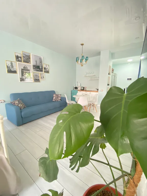 Апартамент с уютным двориком