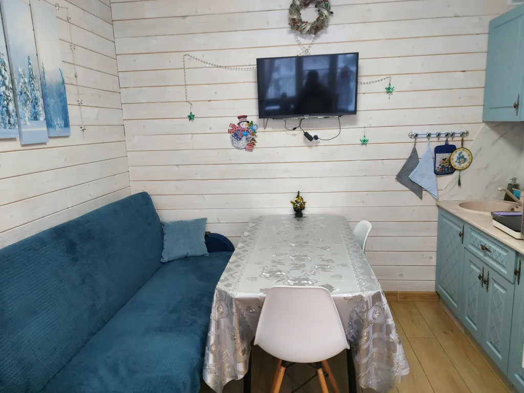 Уютный новый дом в сосновом лесу на берегу Финского залива