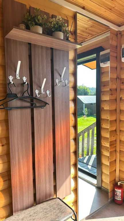 В пешей доступности магазин (900м),кaфе (50м)