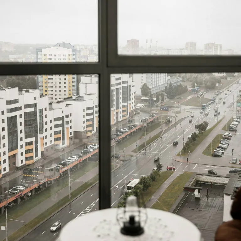 С видом на город с высоты птичьего полёта