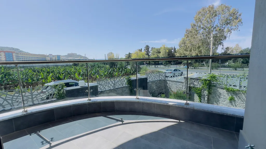 Duplex 3+1 в современном комплексе Via Mar Residence с выходом в сад