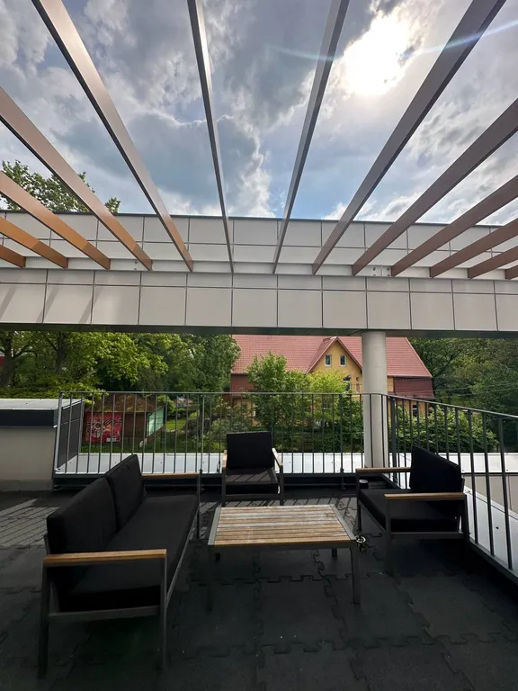 Новый апартамент с террасой в центре Светлогорска