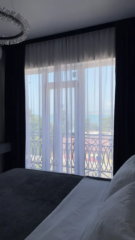 Квартира с красивым видом на море, 2 минуты до пляжа пешком