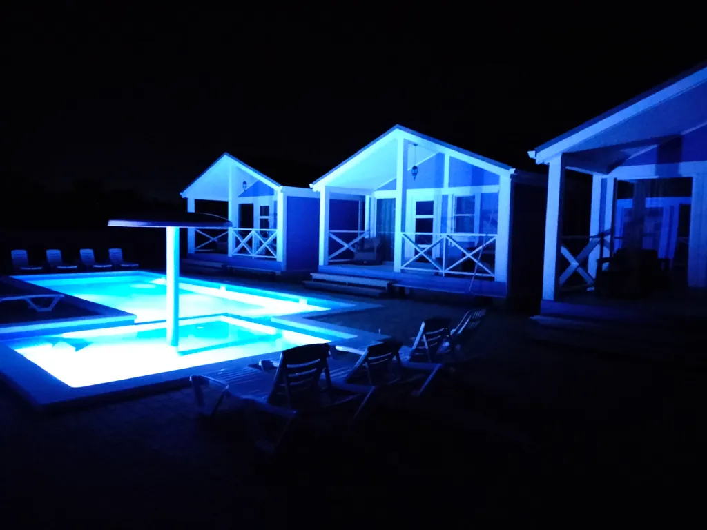 Коттедж Вилла Синие Волны/ Blue waves с бассейнами, 5 мин от пляжа