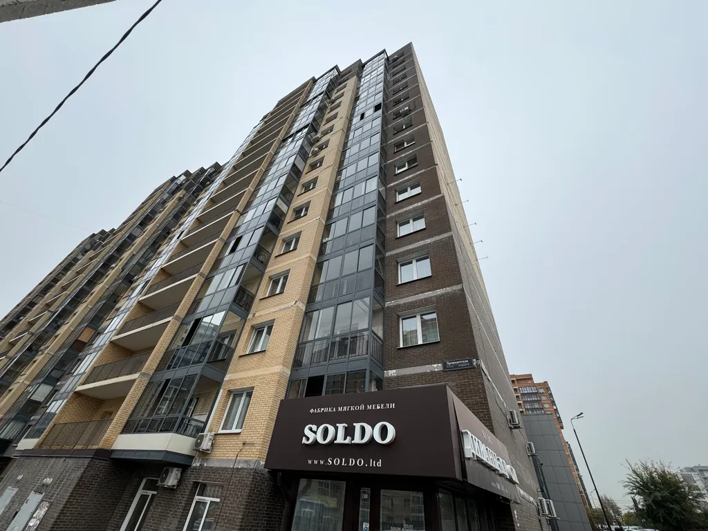 Апартамент люкс класса с панорамой на город