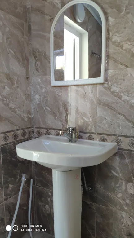 Уютная комната у подножия крепости Нарын Кала