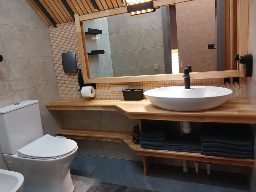 Дом с бассейном