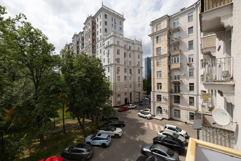 Квартира 1-комнатная квартира со свежим ремонтом в сталинском доме — Москва