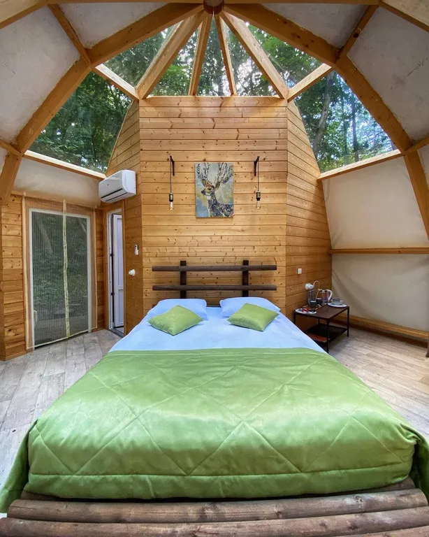 Сфера с балконом