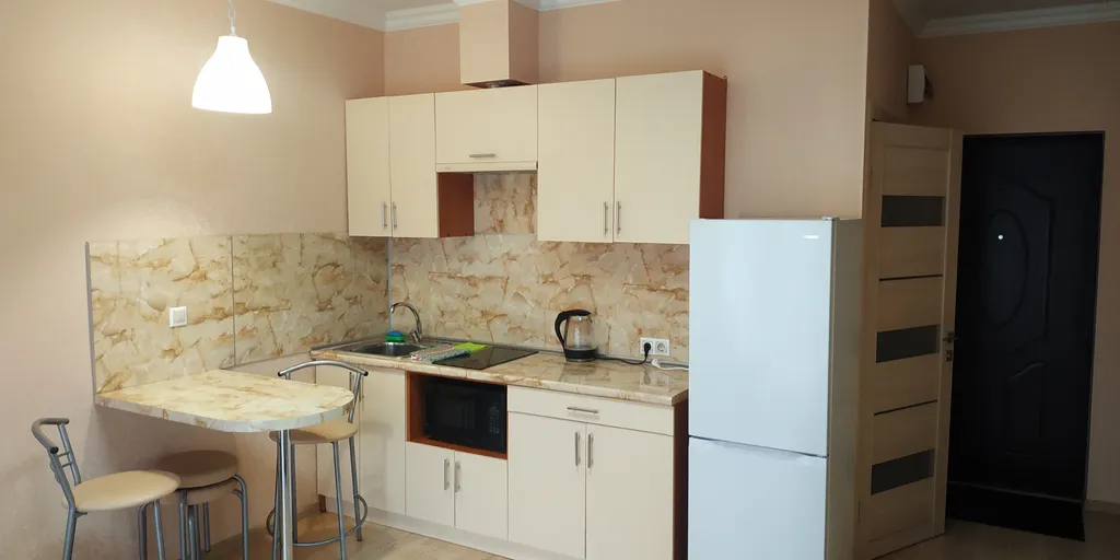 Судия в 600 метрах от моря в центре Адлера