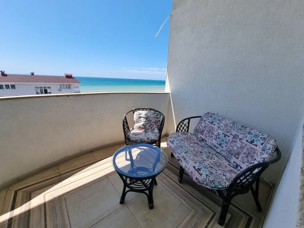 Двухуровневые видовые апартаменты у моря