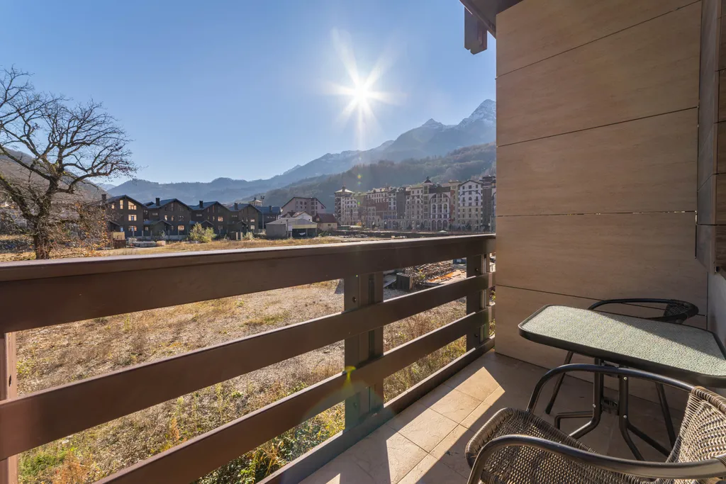 Студия с видом на горы