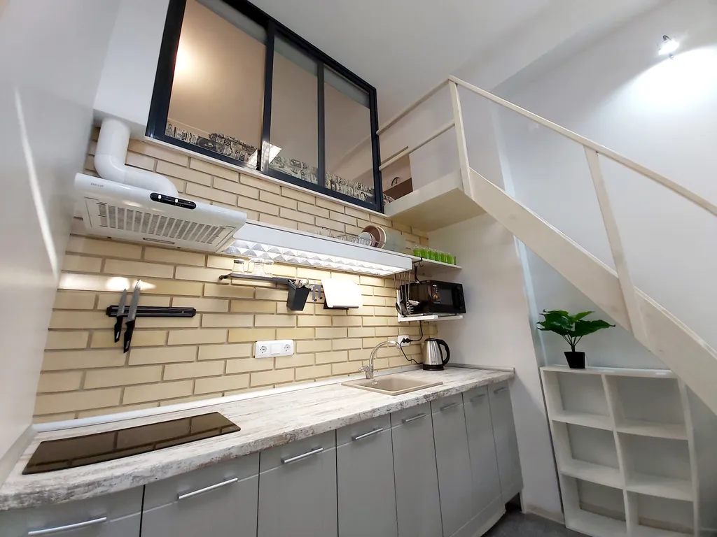 Вместительная однушка у моря