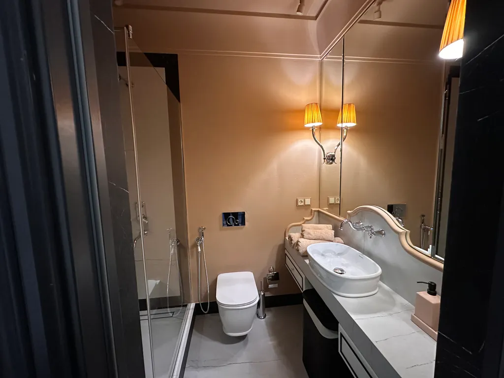 Уютная квартира с дизайнерским ремонтом в самом центре города