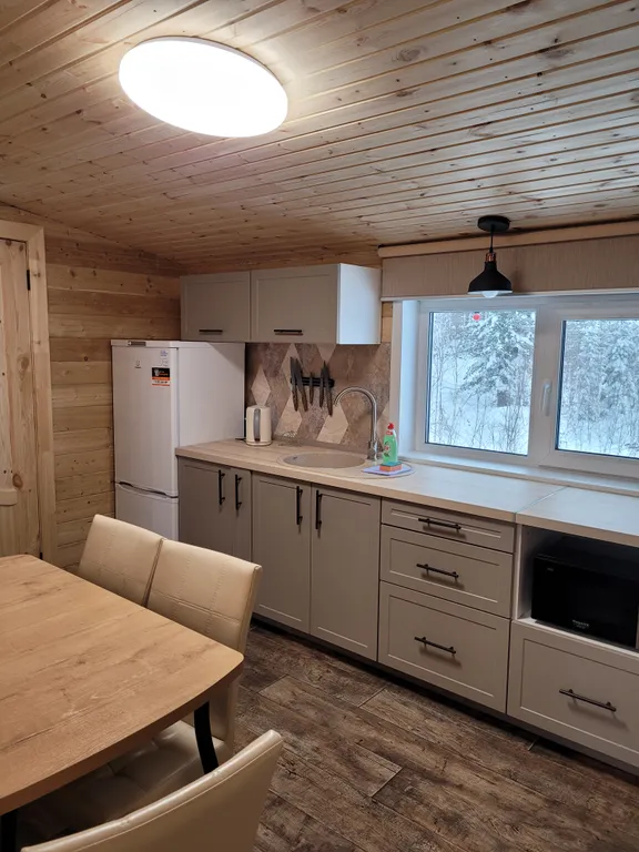 Апартаменты 2-х комнатные. Половина дома с отдельным входом