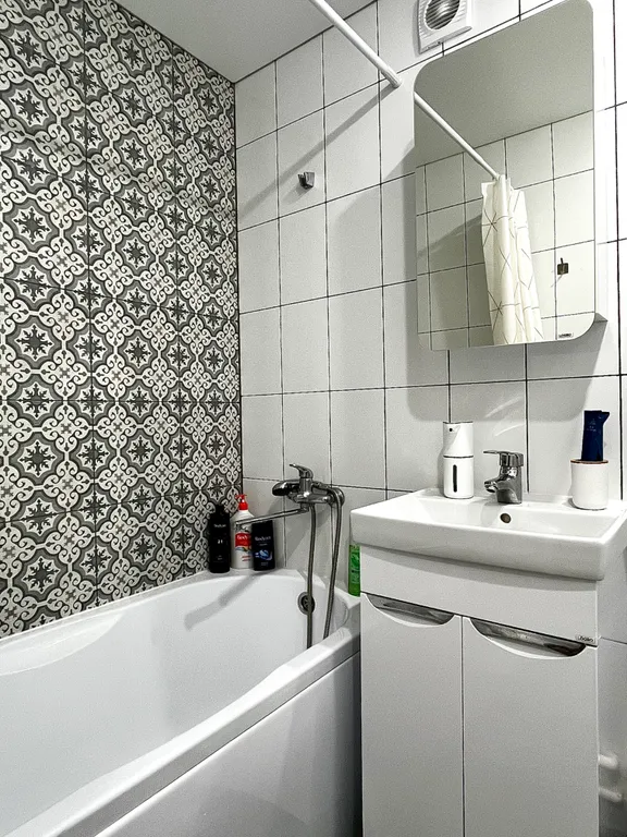 Уютная 1-ая квартира со свежим ремонтом возле ГЛЦ Мраткино