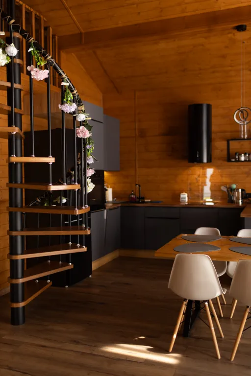 Коттедж Просторный загородный дом с мансардой, баней и горячим чаном — Воскресенское