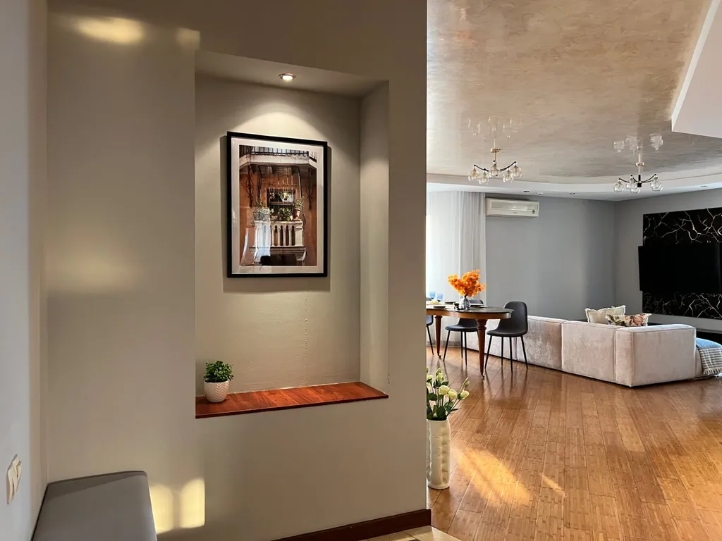 Уютная квартира с прекрасными видами в центре Алматы