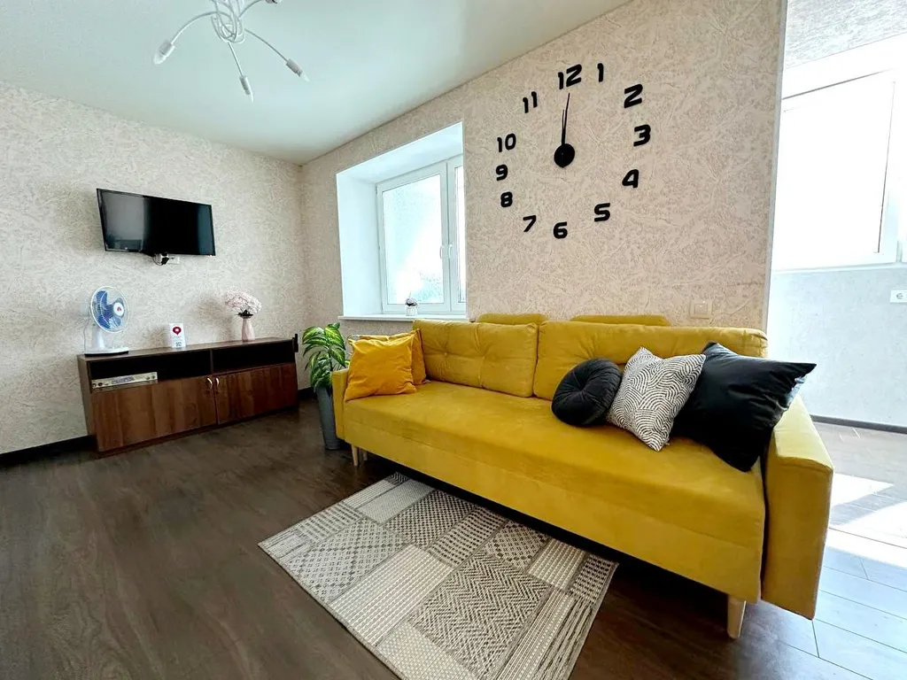 Просторная и уютная евродушка