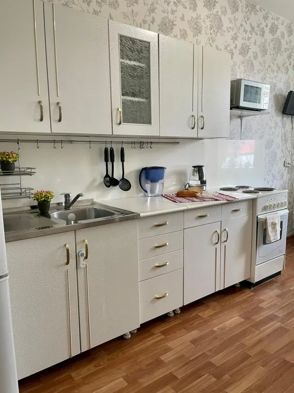 Квартира Апартаменты у ЛД Молот — Пермь