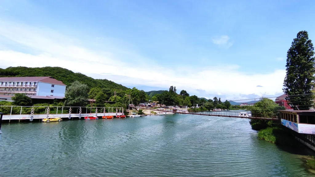 2-этажный дом в лесу в 5 минутах от моря