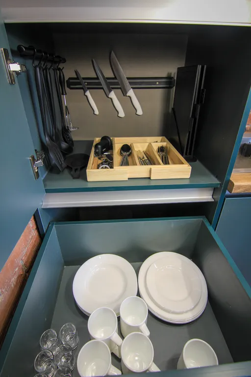 Стильная студия с панорамным видом