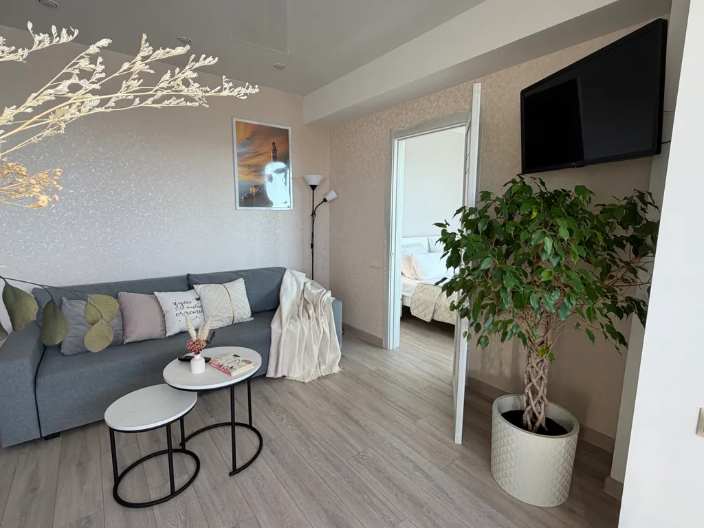 Светлая уютная евро двушка с красивым видом на закат