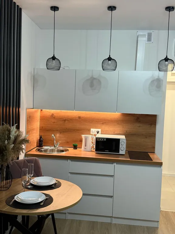 Студия с дизайнерским ремонтом