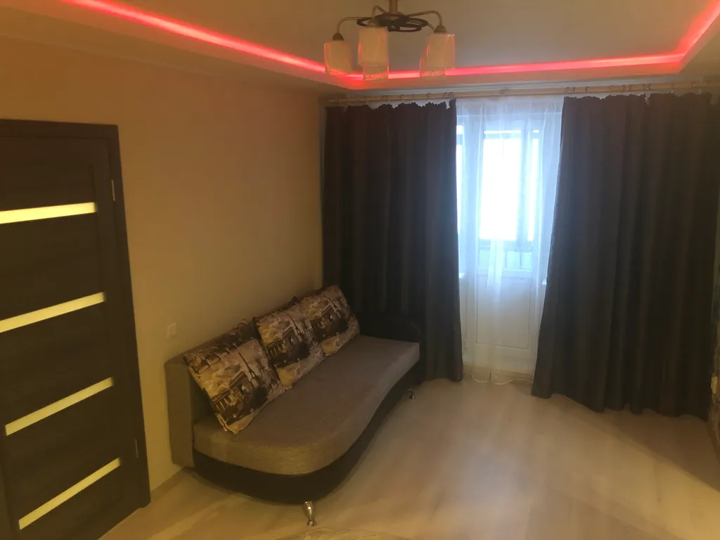 Уютные апартаменты около ТЦ Ясень