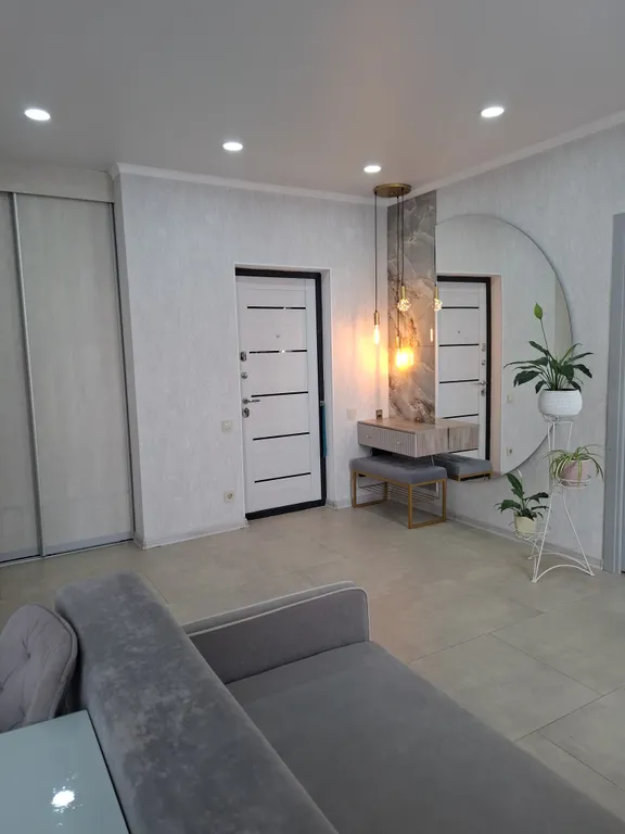 Апартамент с потрясающим видом на горы и море