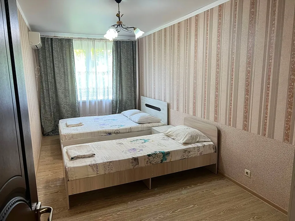 Трёхкомнатная квартира рядом с морем