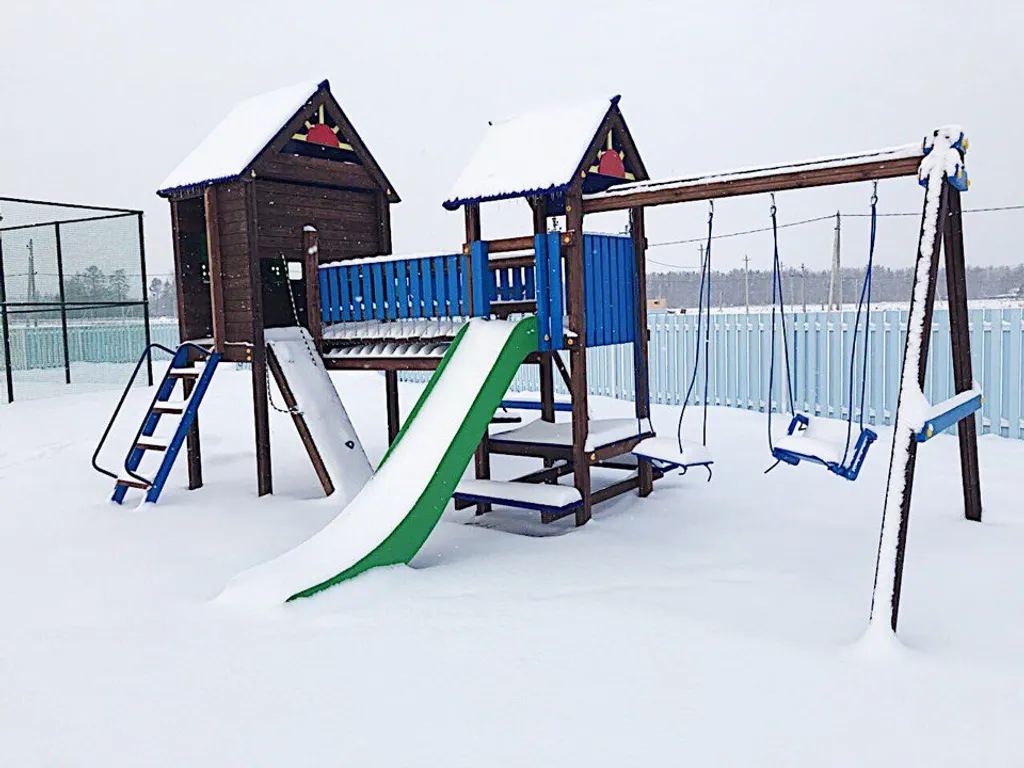 Новый современный стильный дом у озера Суходолье