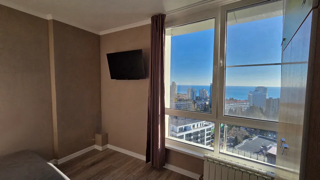 Большая двухуровневая квартира с шикарными видами на море и горы