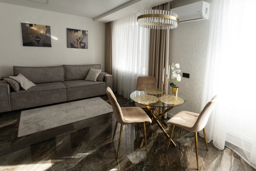 Уютная квартира-студия, центр города, универмаг, цирк — аренда посуточно в Гомель