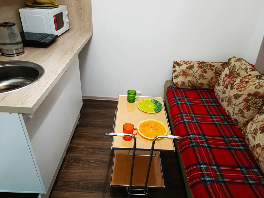 Небольшая студия с двуспальным диваном у станции МЦД4 Железнодорожная