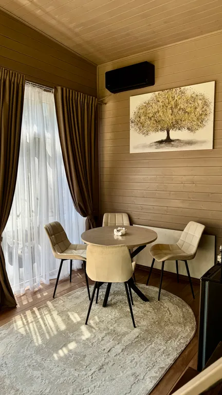 Вип шале на берегу реки, с банным чаном на террасе