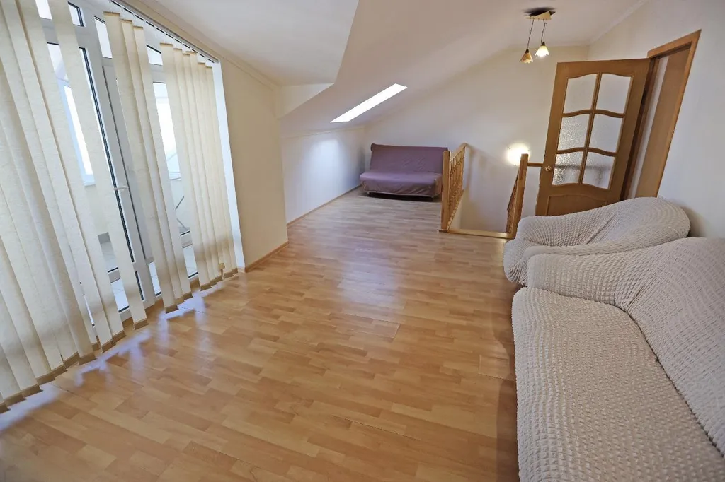 5-комнатный Дом