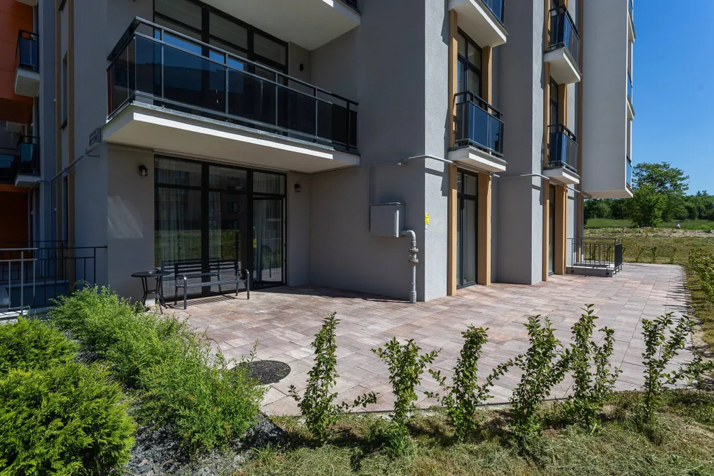 Стильные апартаменты рядом с морем