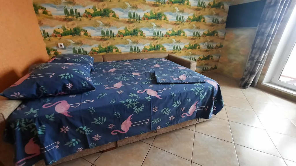 Уютная квартира в центре города напротив реки Миасс — аренда посуточно в Миасс