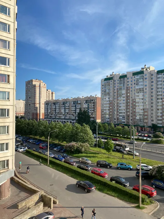 Квартира в двух минутах ходьбы от метро