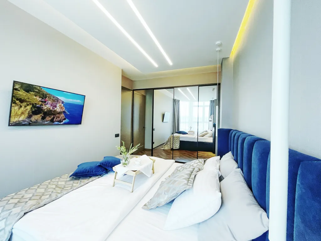 Шикарная квартира с панорамным видом и бассейном