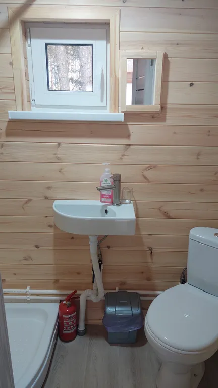 Уютный домик с видом на гору Малиновая