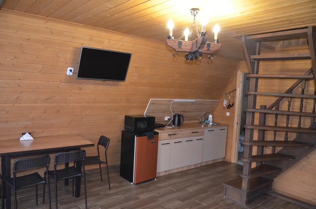 Бронзовый домик